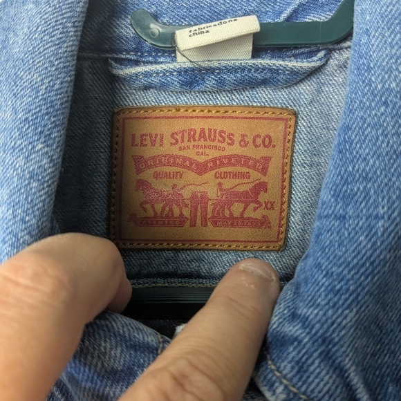 LEVI'S Women Jeans Jacket 100% Cotton Washed Blue Color With Pockets Crop XS - Picture 4 of 15